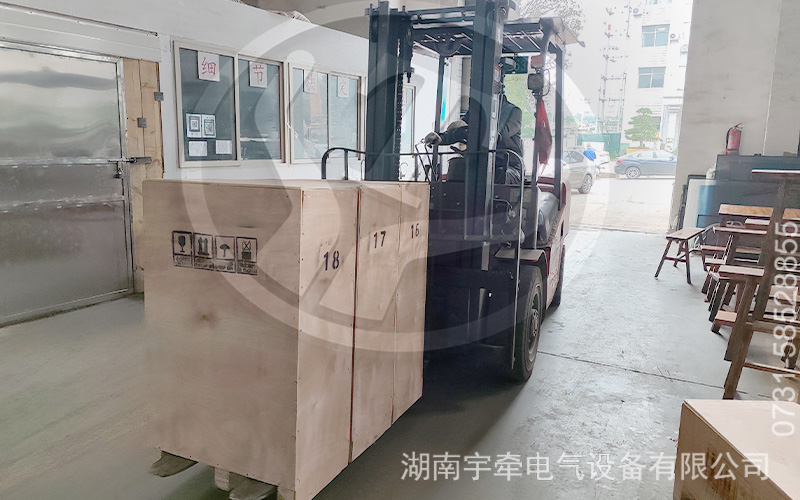 礦用電機車配件出口海外 2.jpg